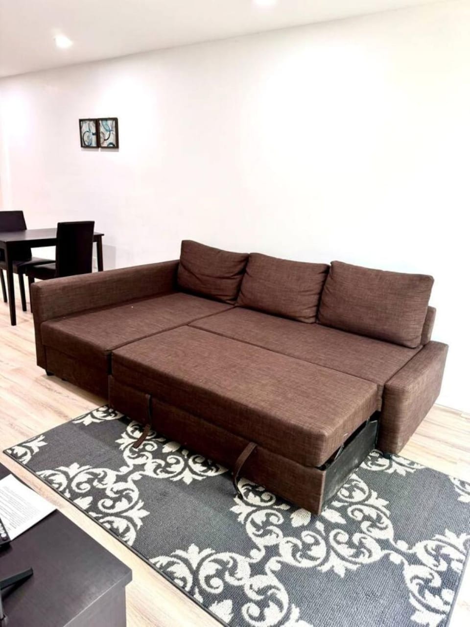 Beautiful Cozy Walkout Basement Apartment Apartment in Oshawa