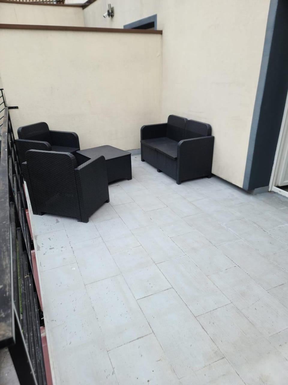 Maison calme, moderne avec jardin et terrasse House in Aubervilliers