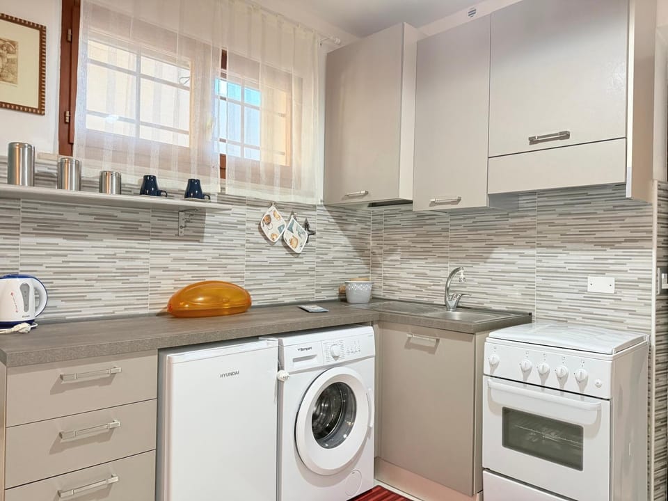 SE273 - Senigallia, monolocale vicino al mare Apartment in Senigallia