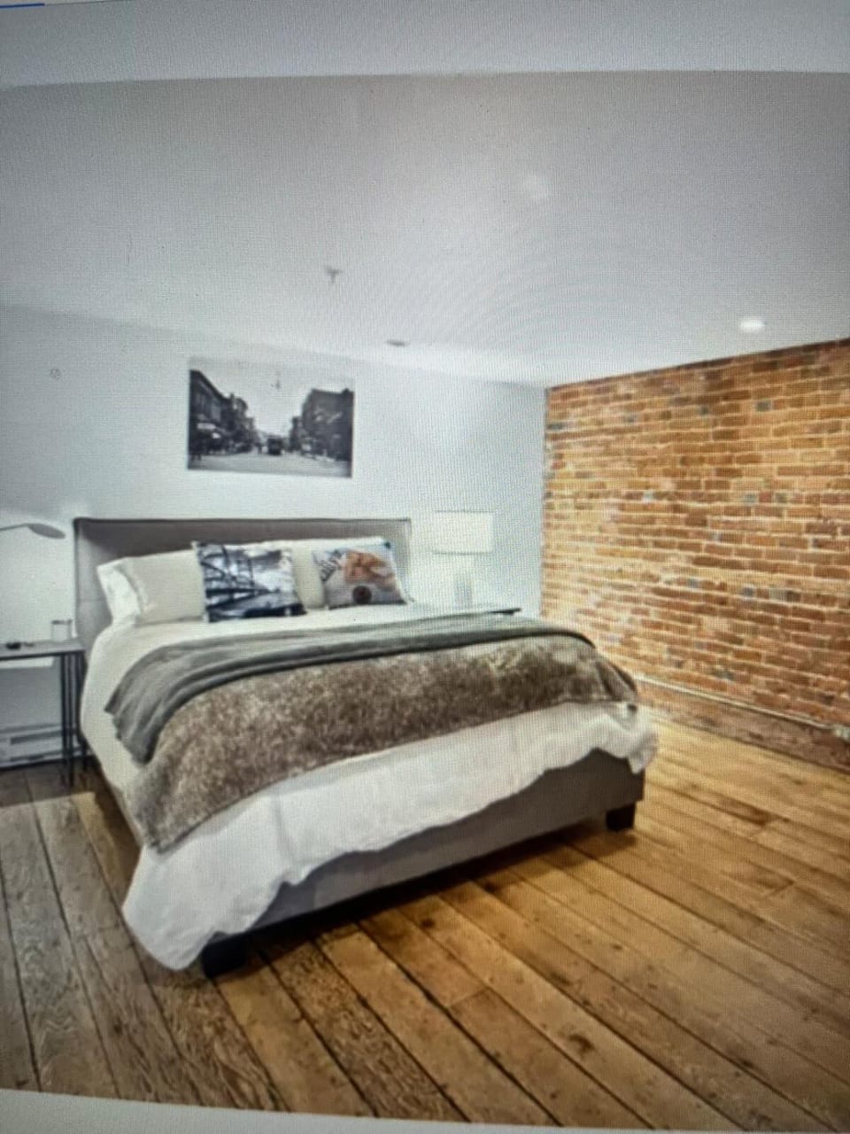 Stillwater 2 Level Loft with Rooftop Hot Tub with River view on Main Street Apartment in Stillwater