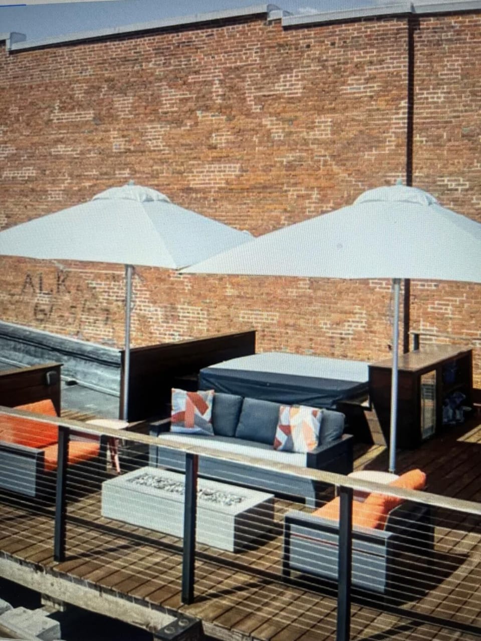 Stillwater 2 Level Loft with Rooftop Hot Tub with River view on Main Street Apartment in Stillwater
