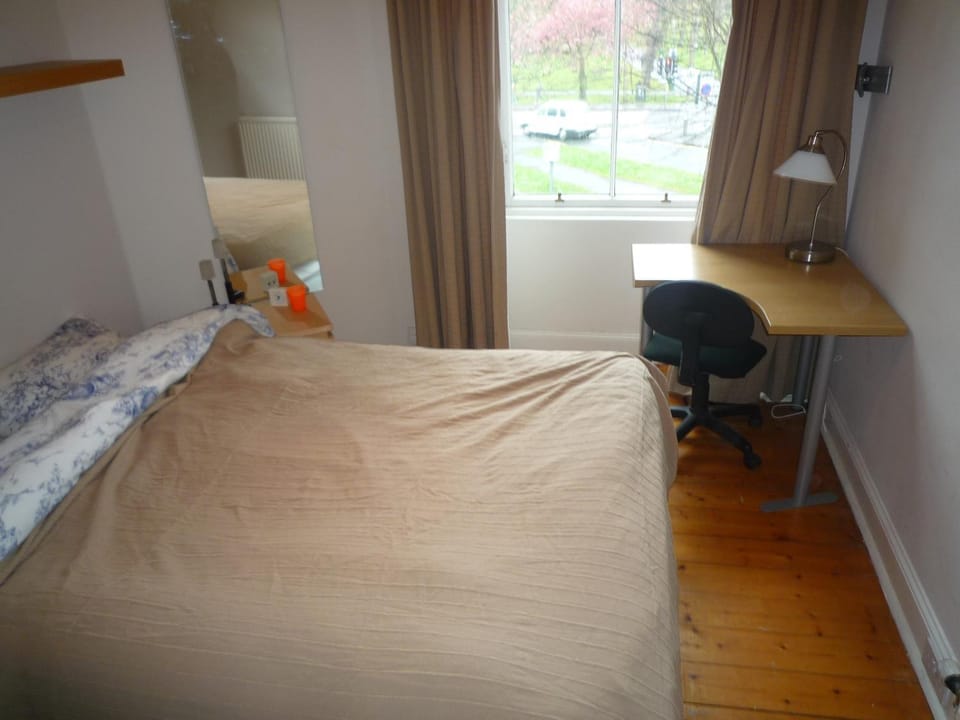 Central Apartment The Meadows Apartment in Edinburgh