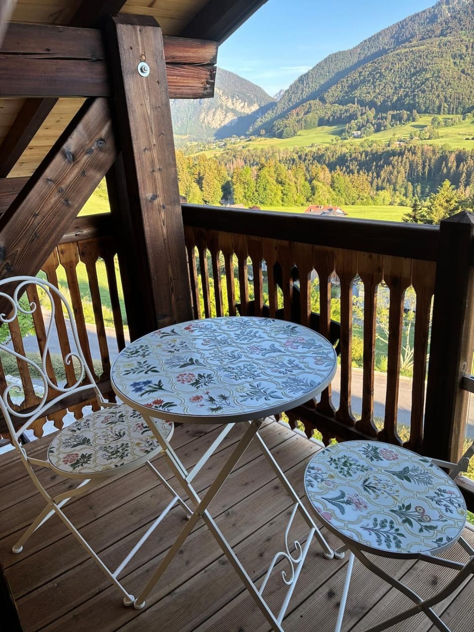 Balcony/Terrace, Balcony/Terrace, Mountain view