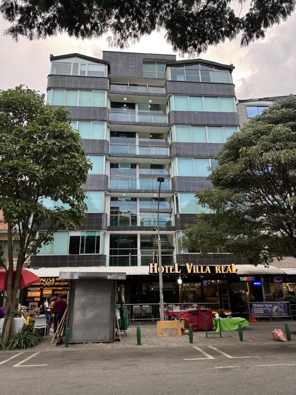 Property building, Location