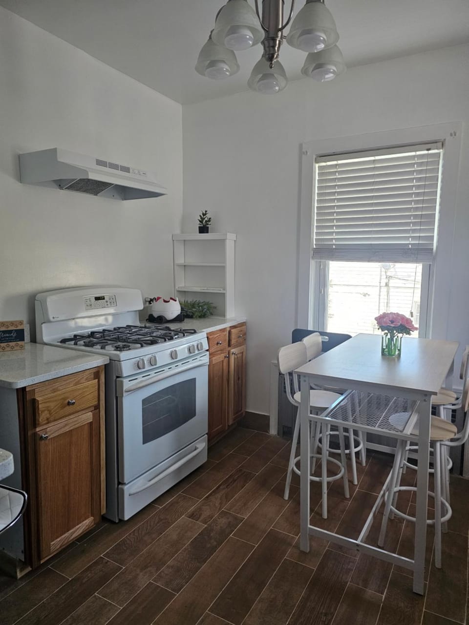 3 Bedroom Apartment METLIFE - American Dream - Minutes FROM NYC Apartment in Passaic