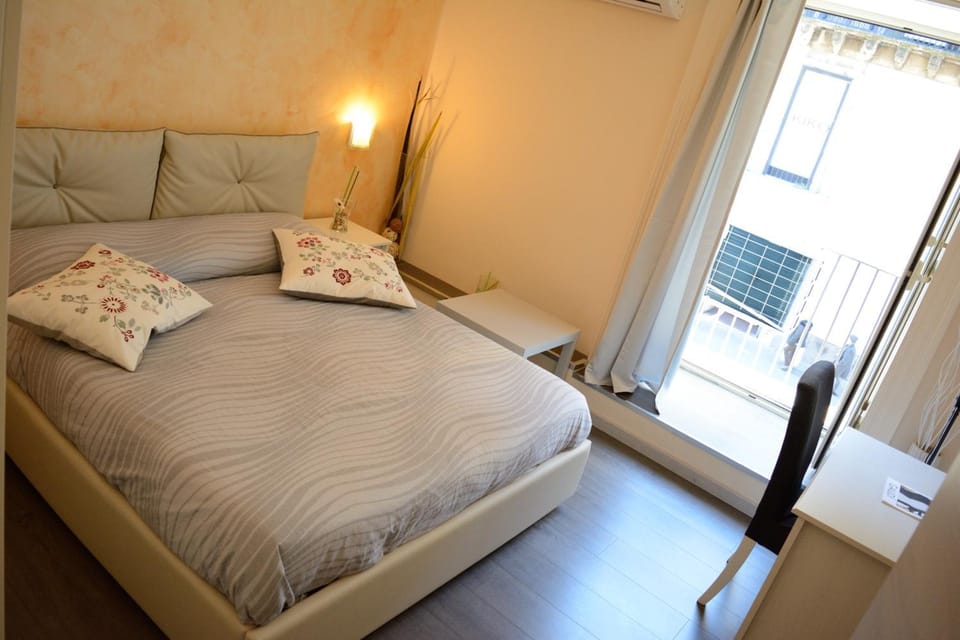 Day, Photo of the whole room