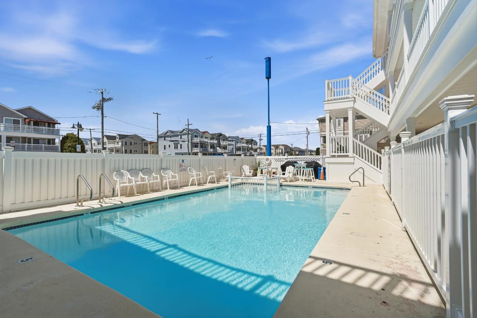 Relaxing North Wildwood Condo Near Beach, Boardwalk & Pool Access Apartment in Wildwood