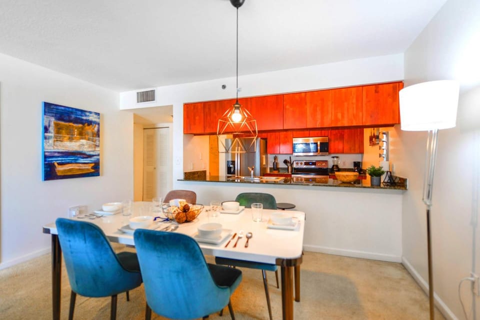 Kitchen or kitchenette, Living room, Dining area