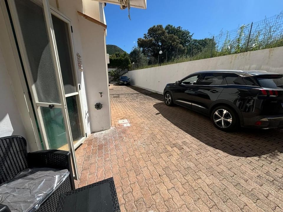 Cozy apartment Ulisse with private parking Apartment in Sperlonga