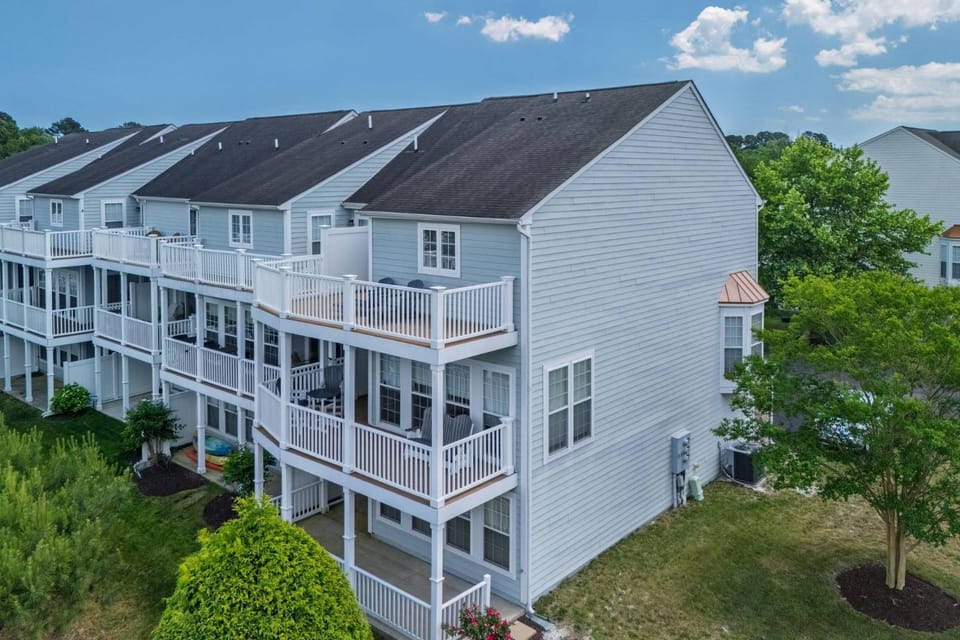 11 Mooring La House in Millville