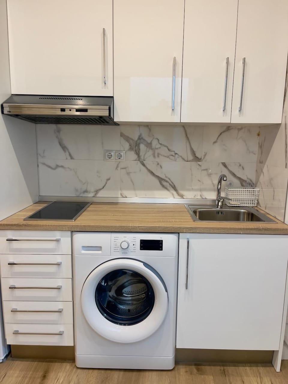 Kitchen or kitchenette, kitchen