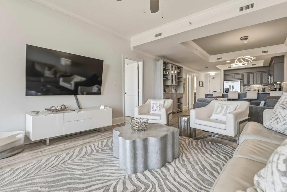 Luxury GulfFront Penthouse with Resort Amenities Apartment in Dauphin Island