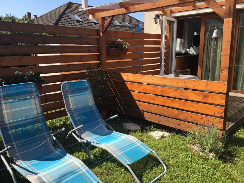 Garden, Garden view, sunbed