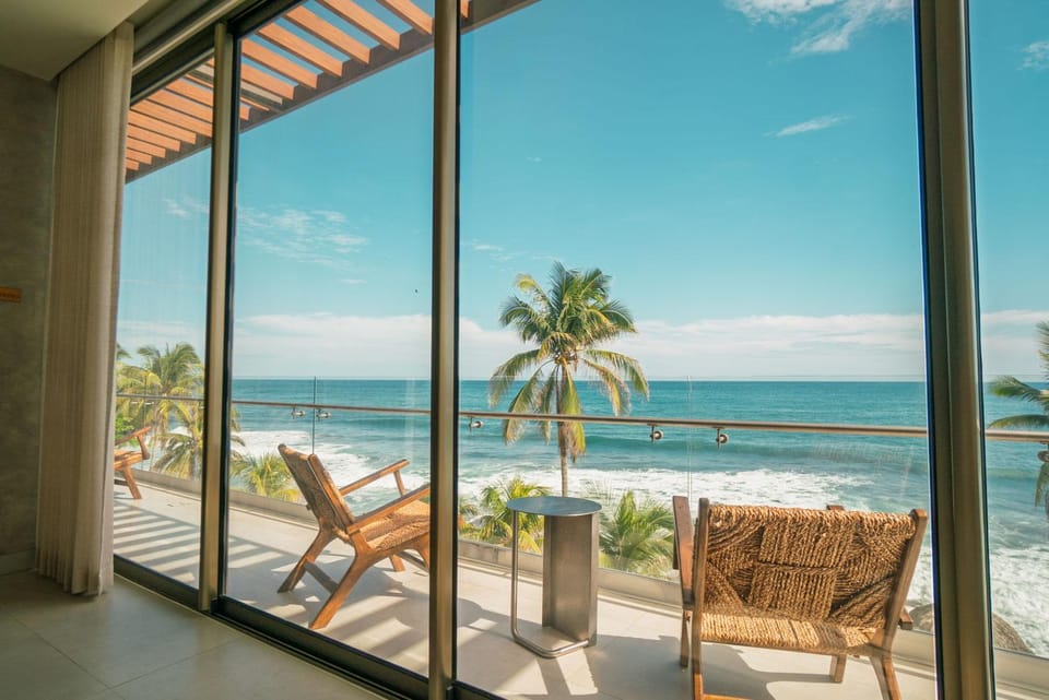 Solaris Oceanfront Escape in Surfcity Apartment in La Libertad Department, El Salvador
