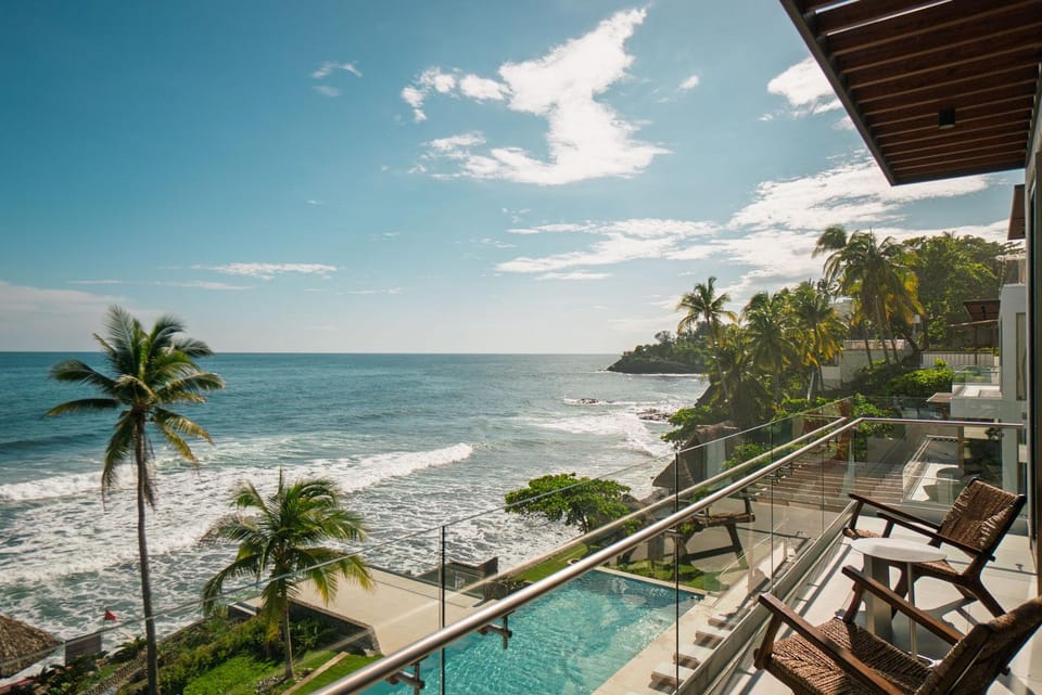Solaris Oceanfront Escape in Surfcity Apartment in La Libertad Department, El Salvador