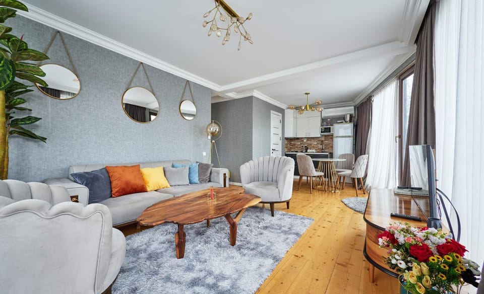 Living room, Dining area
