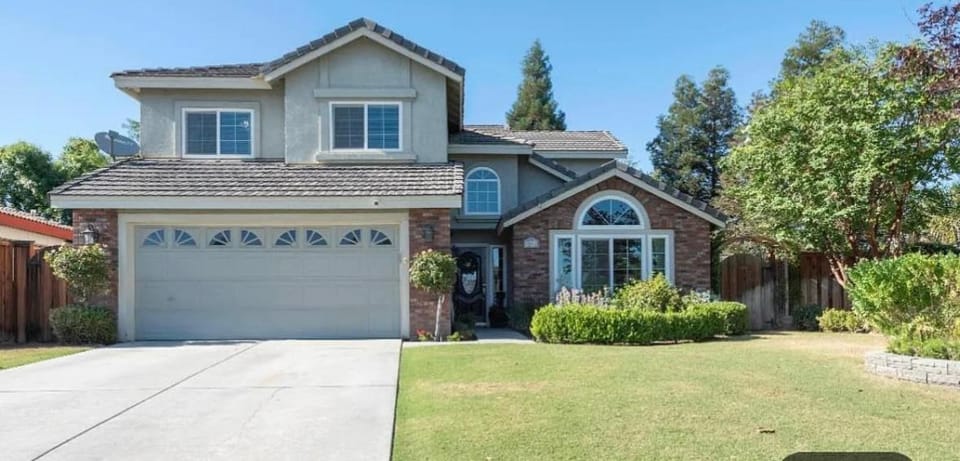 Bakersfield Beauty House in Bakersfield