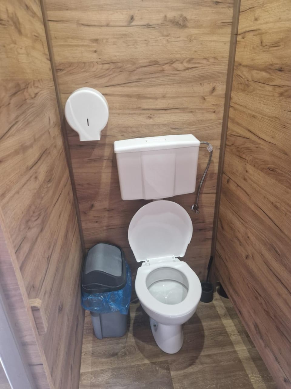 Rodinný 4 lůžkový pokoj s výhledem na Jezero Milada Ústí nad Labem Campground/ 
RV Resort in Saxony