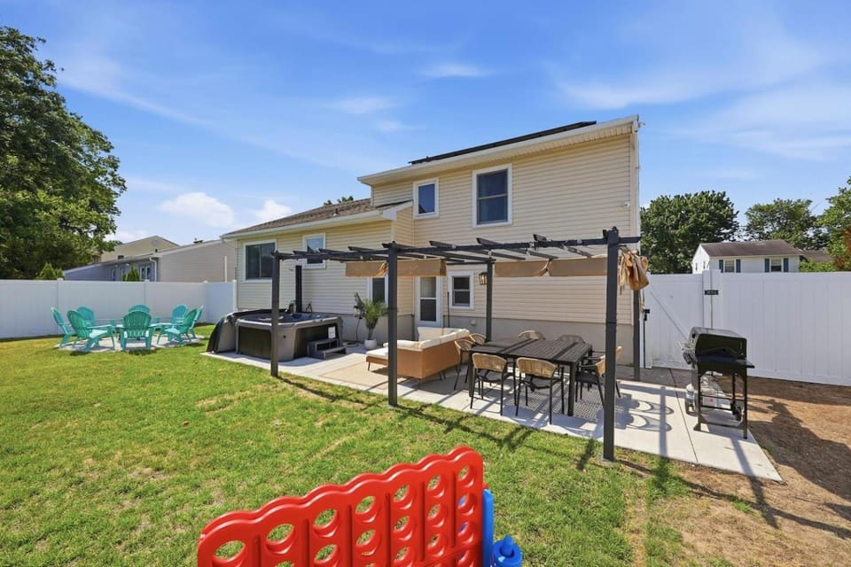STILL - The Dunes, Shore Retreat with 5Bd, Patio, HotTub, Firepit, BBQ & Games House in North Cape May
