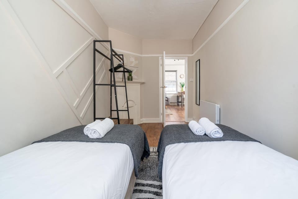 Charming Town Centre Apt in the heart of Kingston Apartment in Kingston upon Thames