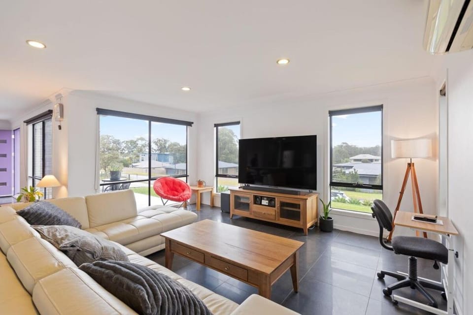 Marlin Vista - Pet Friendly House in Eden