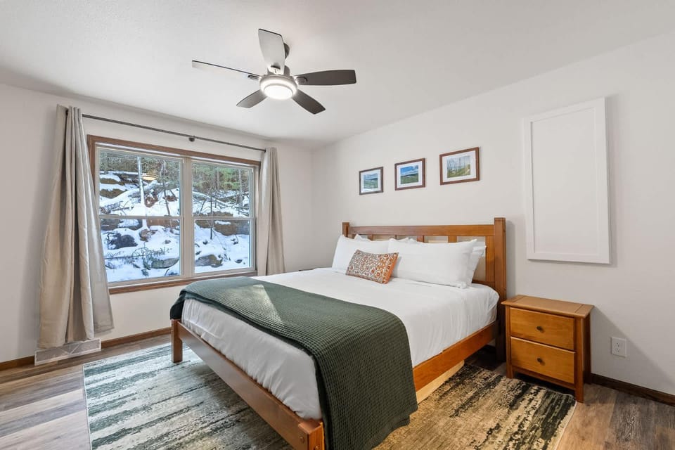 Secluded Dog-Friendly Retreat in Baileys Harbor House in Door County