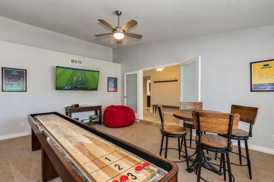 Sundial -Private Pool & Spa -Putting Green & Games House in Scottsdale