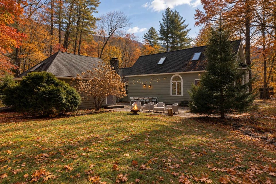 Phoenicia Farmhouse - Heated Pool with Mountain View Oasis House in Phoenicia