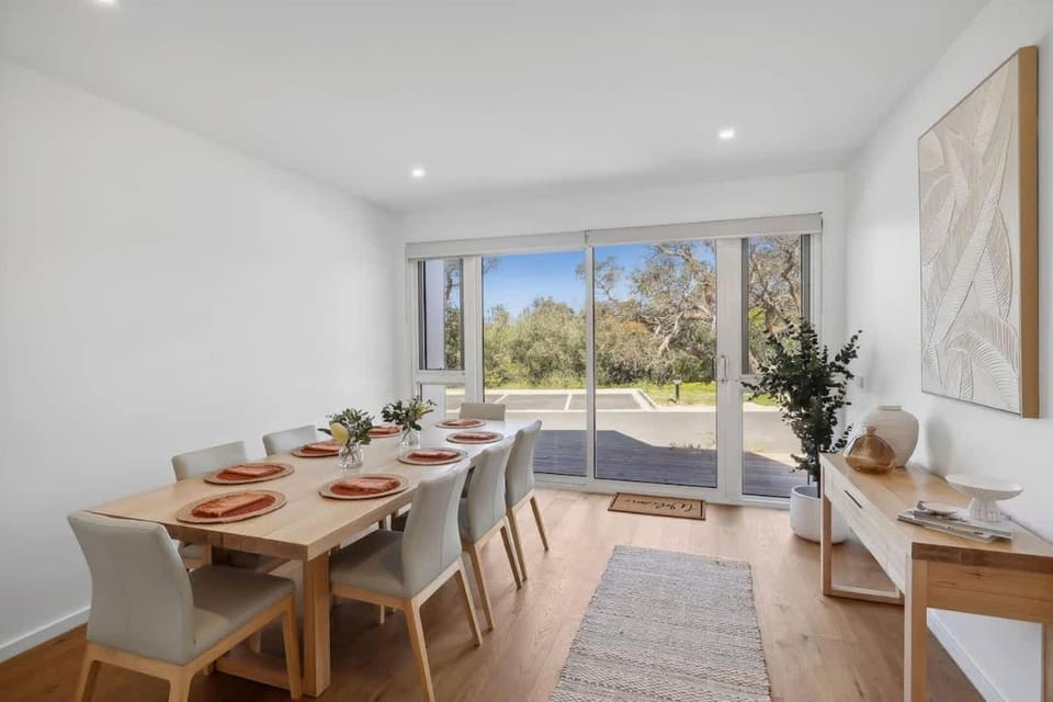 Coastal Retreat on the Golf Course House in Anglesea