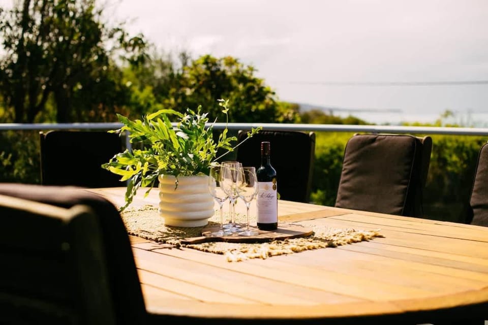 Melba Views - beachfront luxury for family groups House in Anglesea