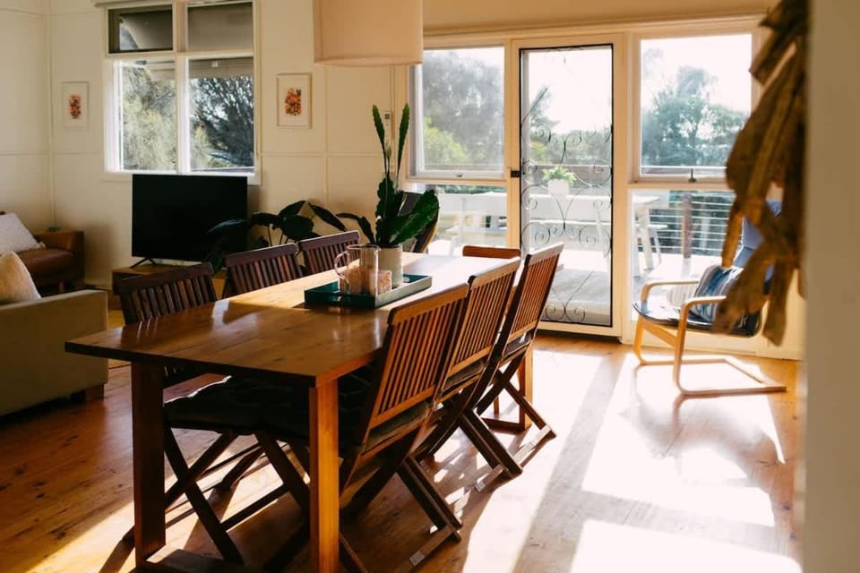 Breathe in the Ocean Air - minutes to the beach House in Anglesea
