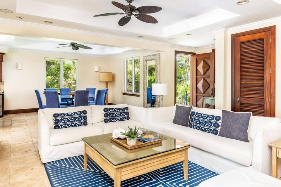 Villa La Percha House in Turks and Caicos Islands
