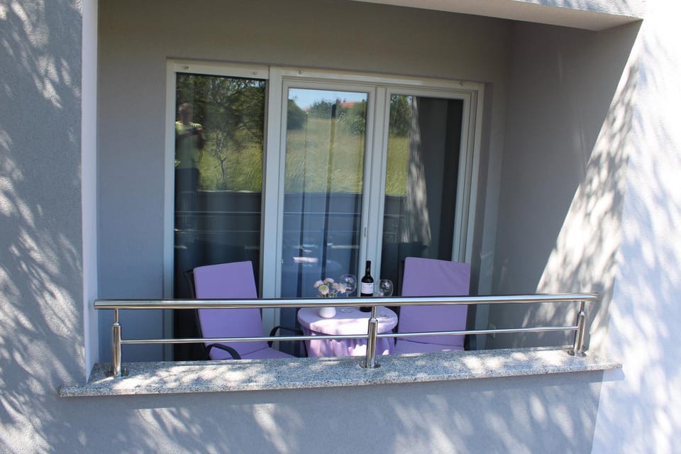 Balcony/Terrace, Garden view
