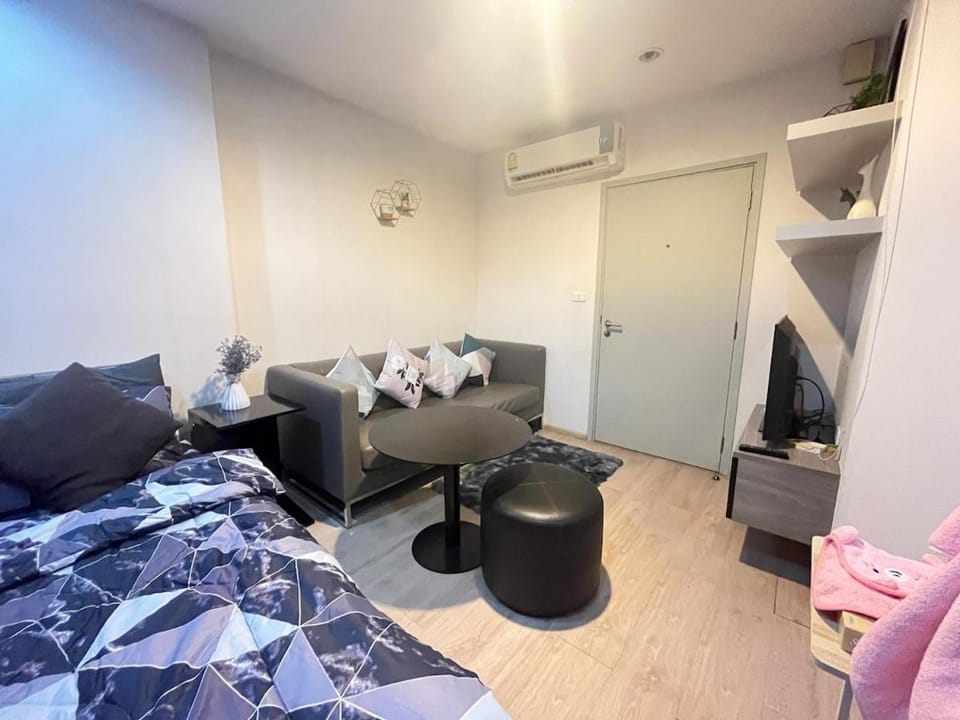 Condo near Icon Siam and Sathorn300m from BTS Apartment in Bangkok