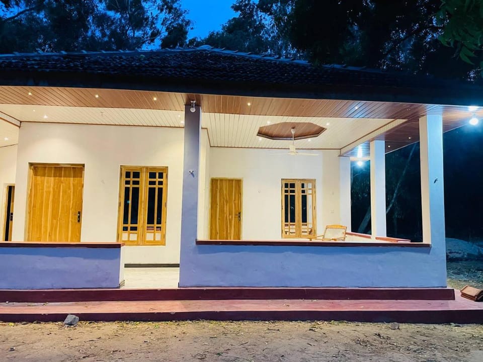 Lotus Green Hotel And Restaurant Hotel in Sri Lanka