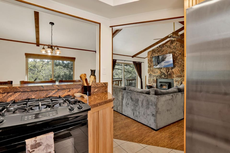 Kitchen or kitchenette, stove