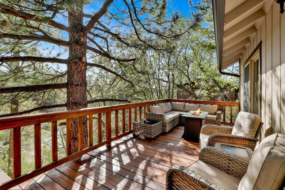 Patio, Natural landscape, Balcony/Terrace, Seating area