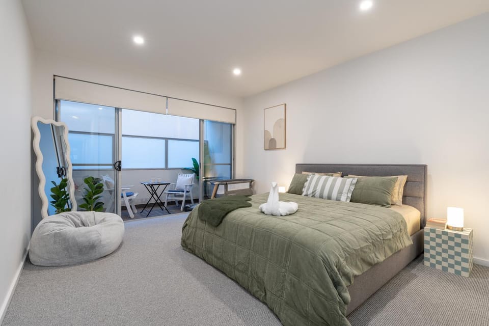 Balcony/Terrace, Pets, cot