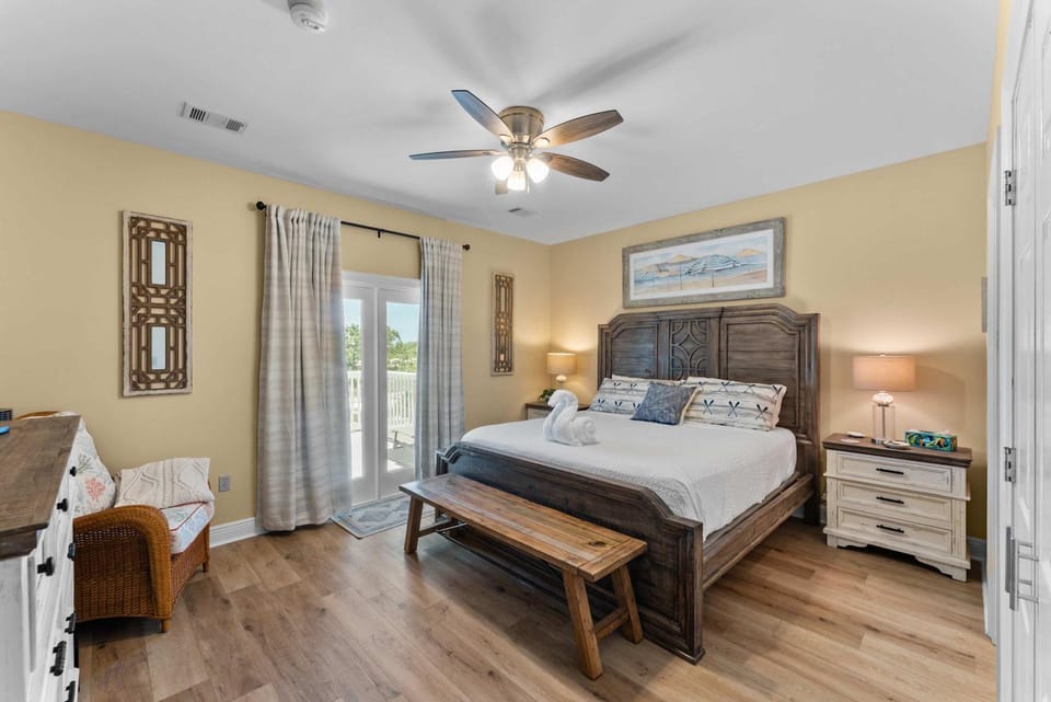 Gulf View Beach Home with Pool House in Gulf Shores