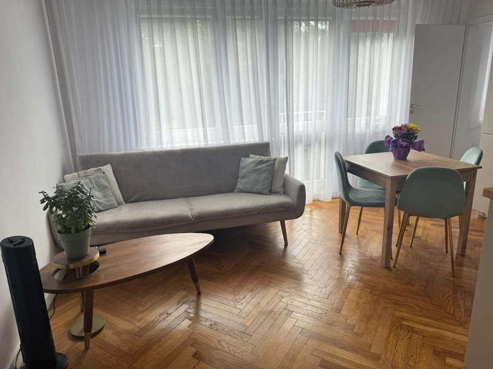 Mieszkanie przy ulicy Pilotów Apartment in Gdansk