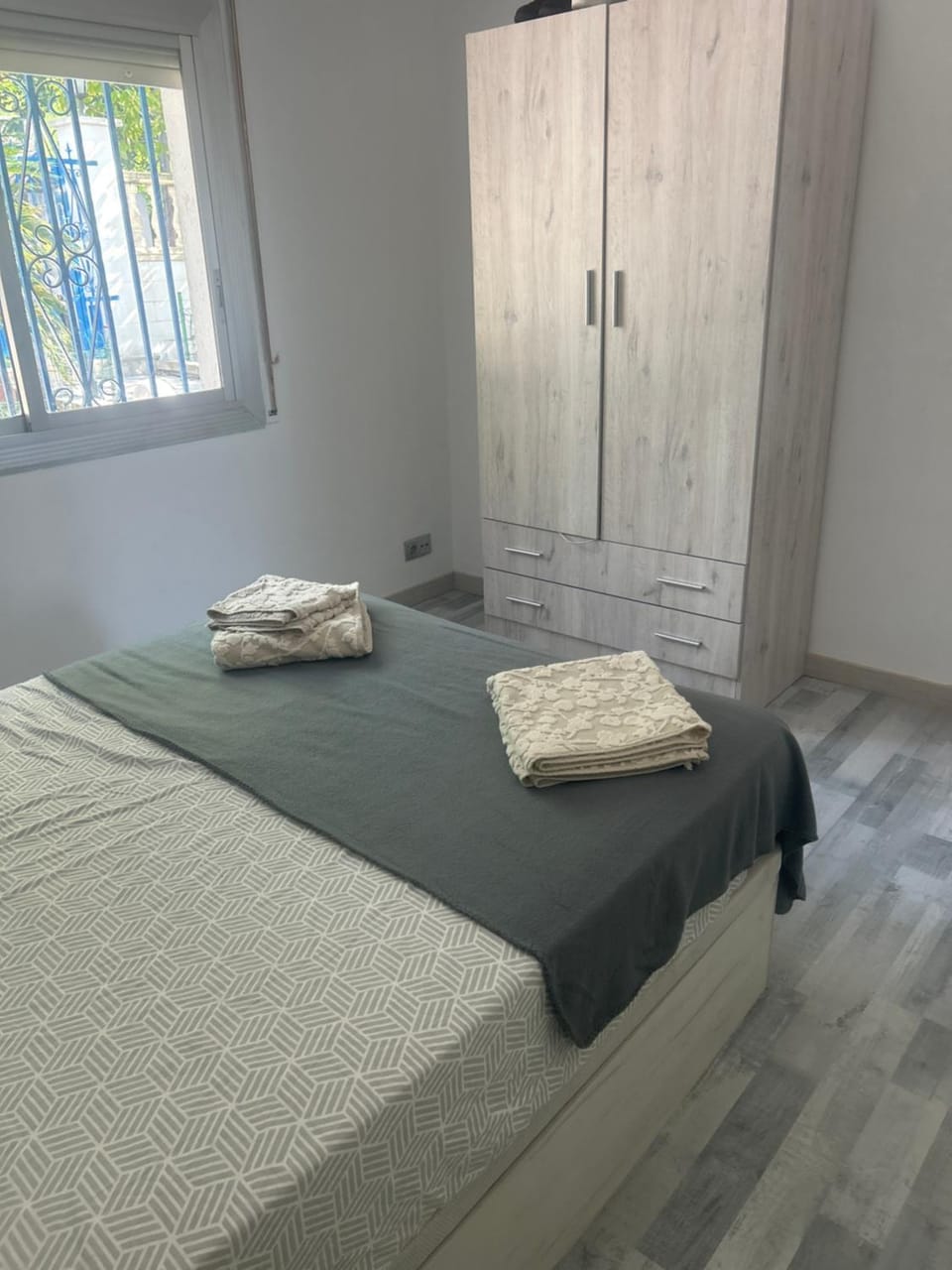 Cristal Paris Bed and Breakfast in Maresme