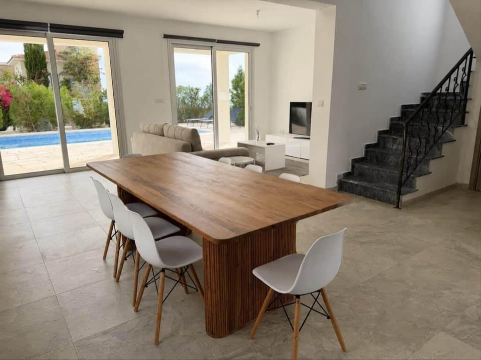 Seaview Villa with Pool and Rooftop Terrace House in Tala