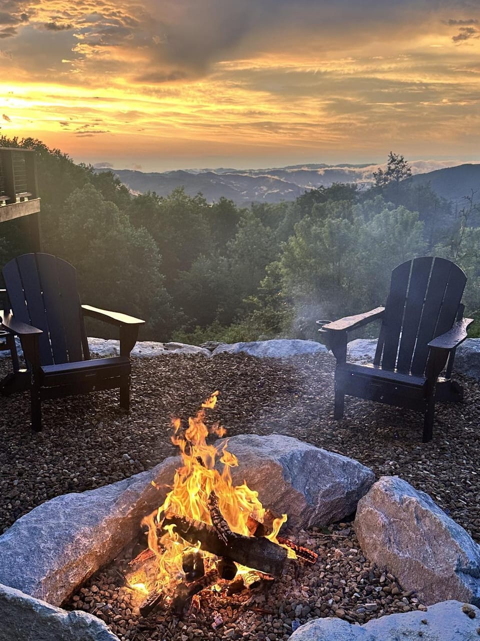 Wine Down at Eagles Nest House in Tennessee