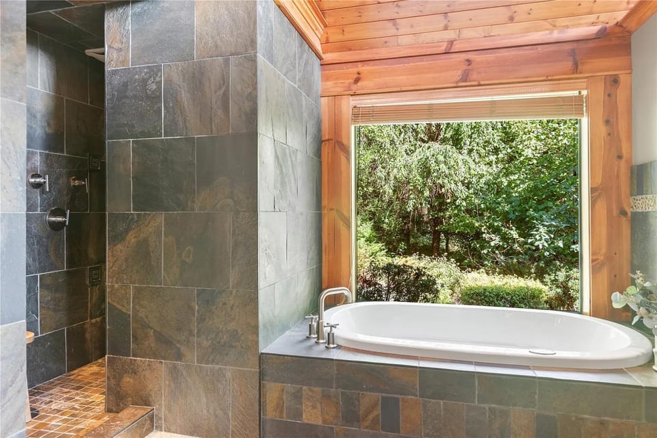 Hot Tub, Hot Tub