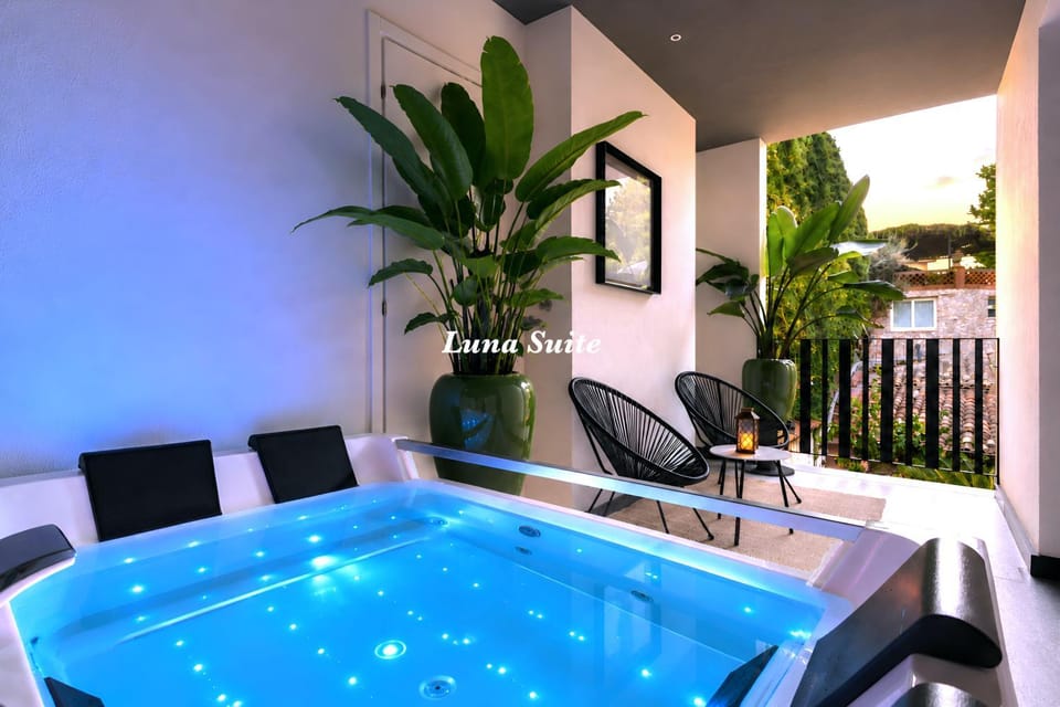 Hot Tub, Balcony/Terrace