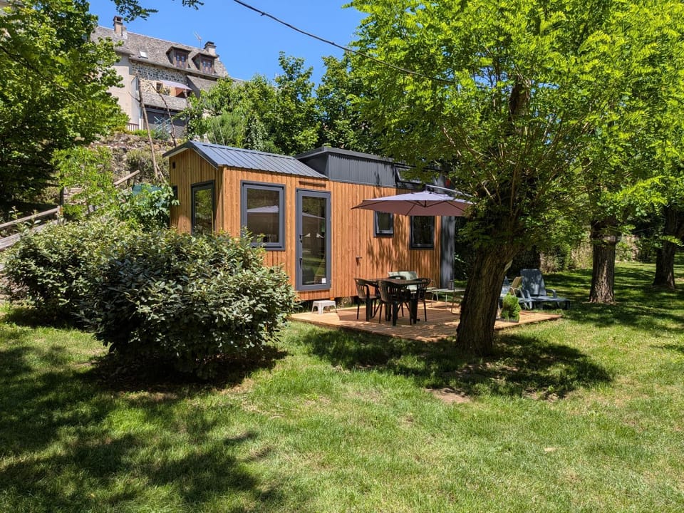 Tiny house Campground/ 
RV Resort in Auvergne-Rhône-Alpes