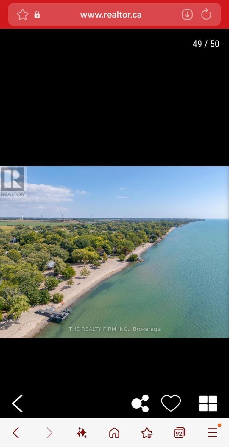 Steps to private beach local wineries fire pit BBQ House in Lake Erie