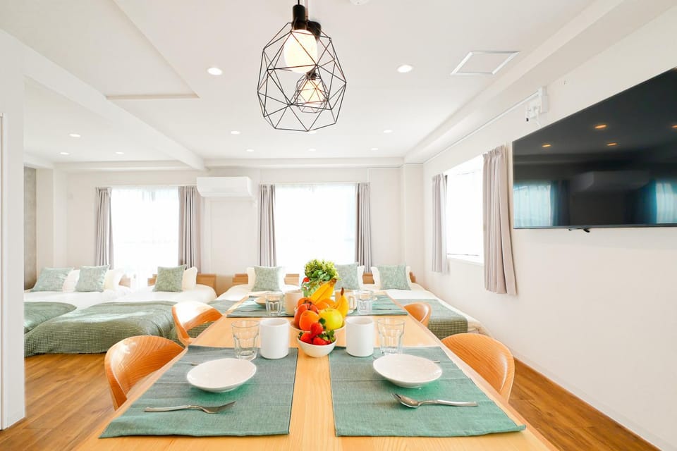 Unite Stay Urayasu102 Close to Disneyland, 15 minutes by bus, 8 minutes by car, and good access from the nearest station to Tokyo Station, Ginza, and Asakusa Apartment in Chiba Prefecture
