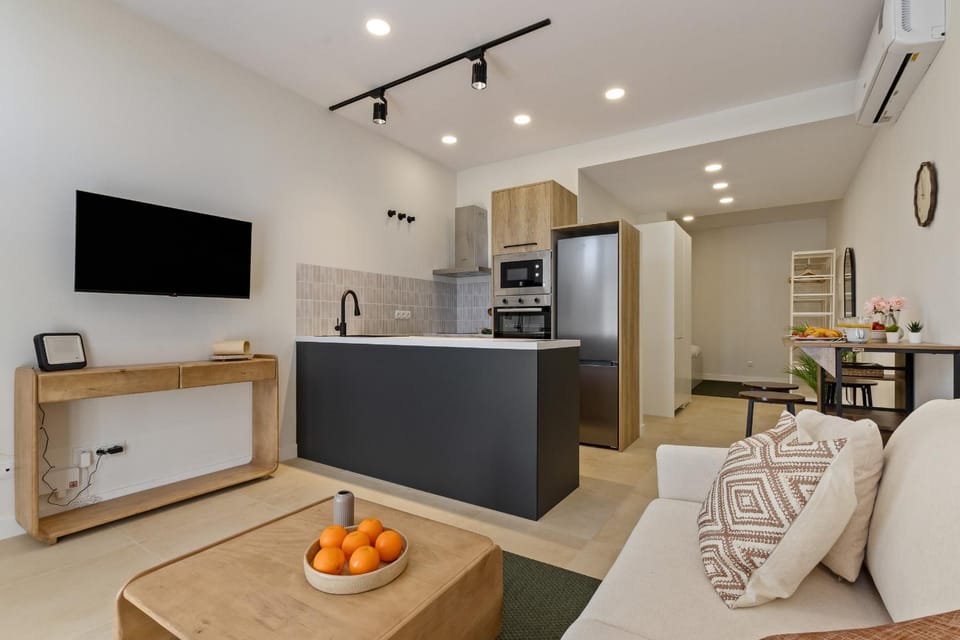 Kitchen or kitchenette, Living room, Dining area
