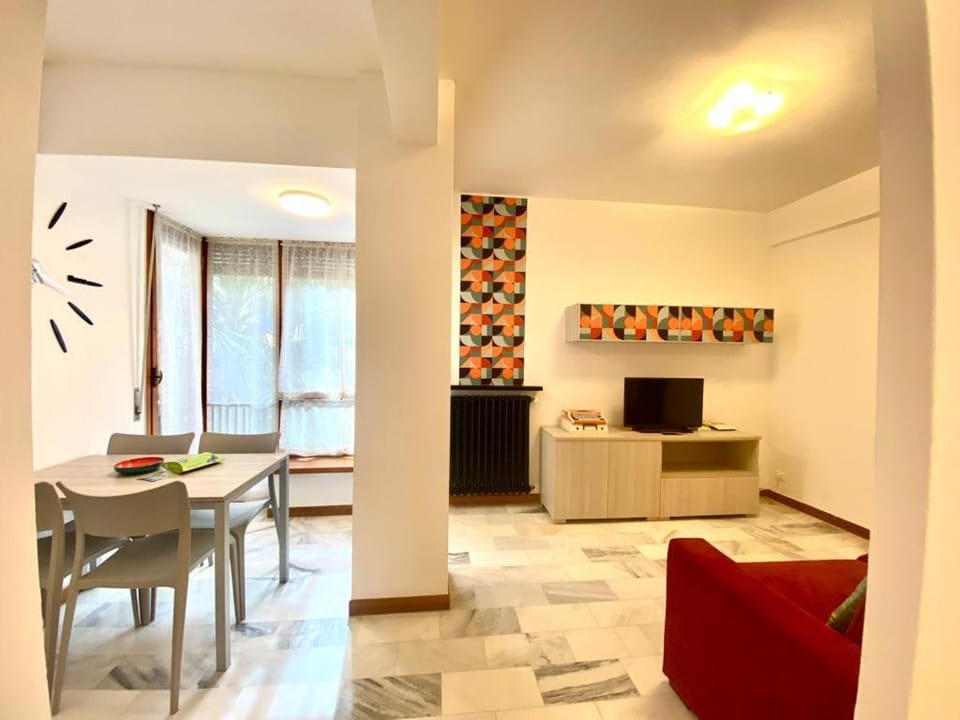 70's Ponentino Apartment in Pietra Ligure